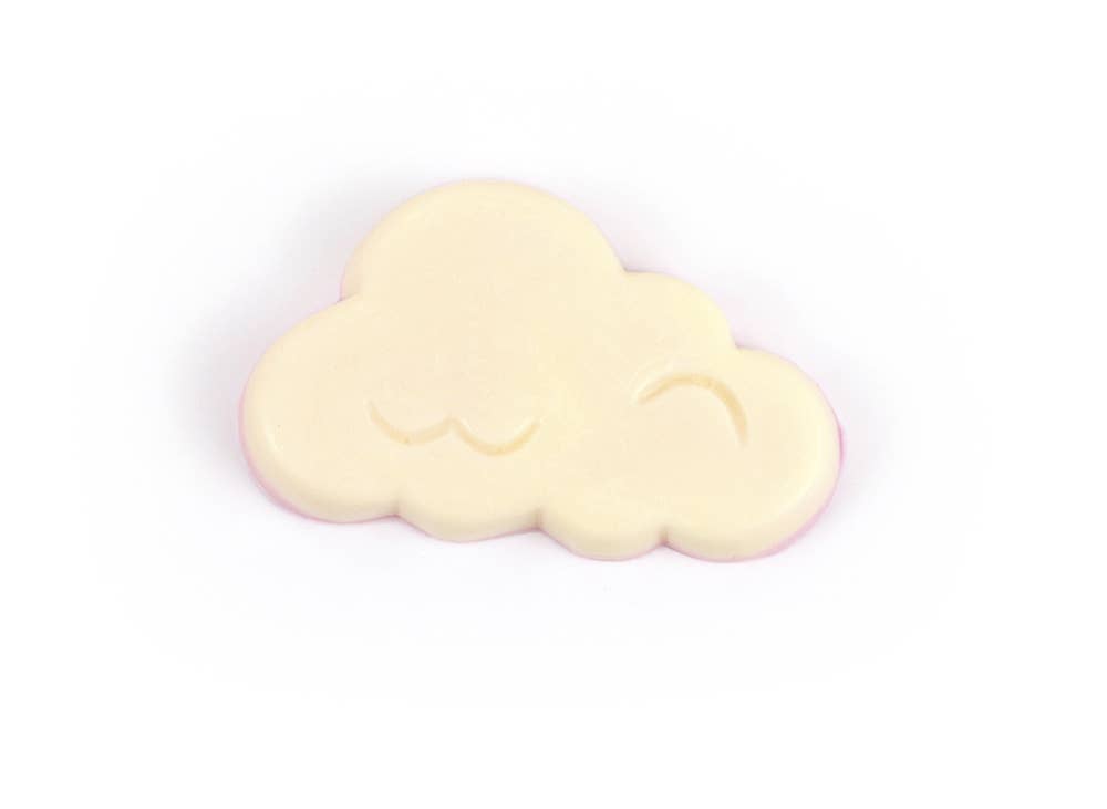 Cloud-shaped soap from unicorn soap kit